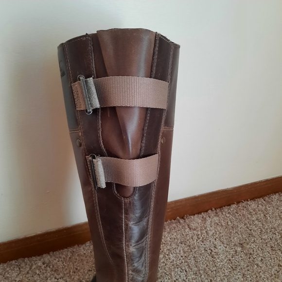 Sorel Brown and Black Combat Boots - Picture 5 of 15